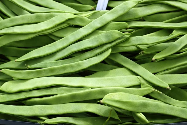 Groene bonen plantaardige textuur in Spanje markt — Stockfoto