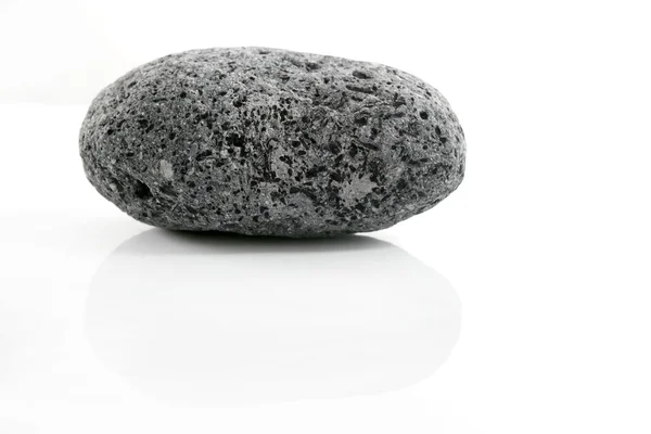 Vulkanischer Bimsstein, schwarz und weiß strukturierter Stein — Stockfoto