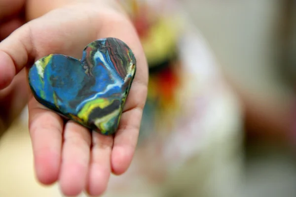 Knetmasse braun und blau abstraktes Herz — Stockfoto
