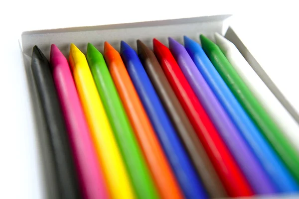 Conjunto colorido de lápis em uma caixa — Fotografia de Stock