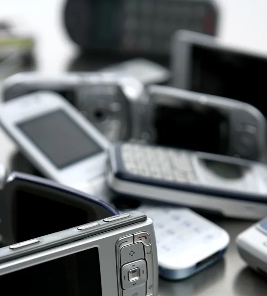 Různé smíšené mobilní telefony — Stock fotografie