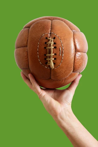 Pelota de fútbol vintage retro cuero marrón —  Fotos de Stock