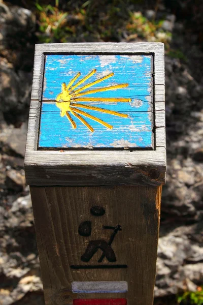 Τρόπος Άγιος james προσκυνητές ξύλινη πινακίδα — Φωτογραφία Αρχείου