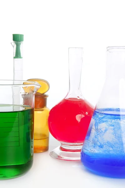Kemist forskningslaboratorium med kemisk utrustning — Stockfoto
