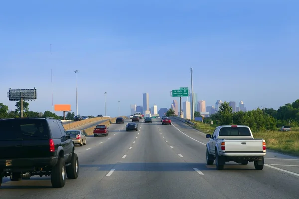 American road way to Houston city downtown — Stock Photo, Image