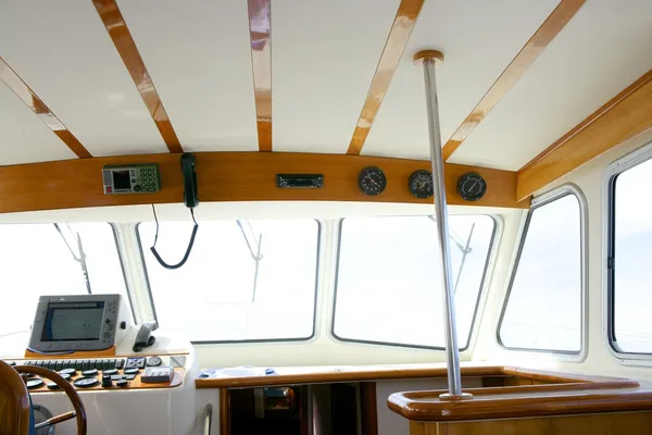 Classic fishing boat white and wood interior — Stock Photo, Image