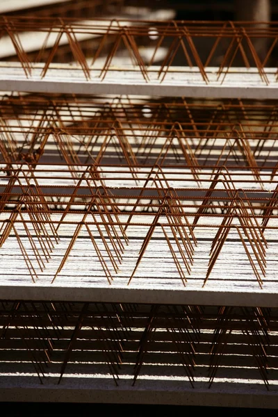 Betong och stål balkar för konstruktion — Stockfoto