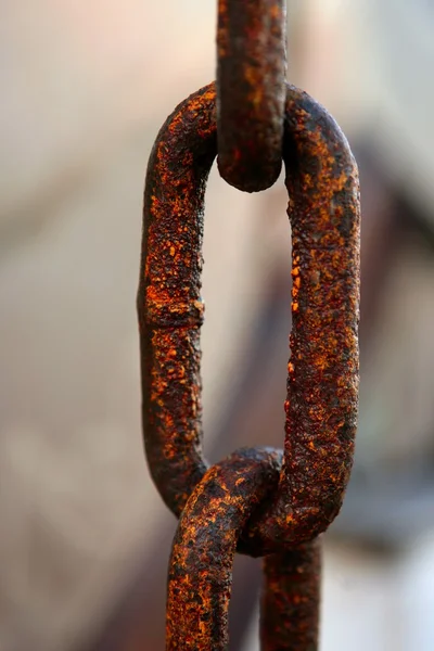大型链环，锈蚀钢 — 图库照片