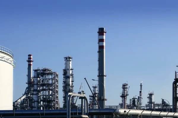 Equipamento químico para instalações petrolíferas destilaria a gasolina — Fotografia de Stock