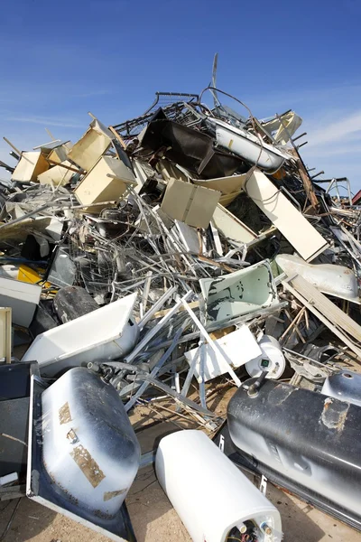 Rottami metallici riciclare ambiente di fabbrica ecologico — Foto Stock