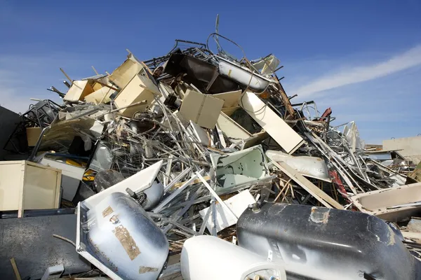 Sucata de metal reciclar ambiente de fábrica ecológica — Fotografia de Stock