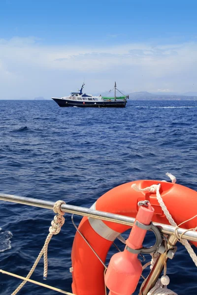 Pesca traino professionale barca di lavoro — Foto Stock