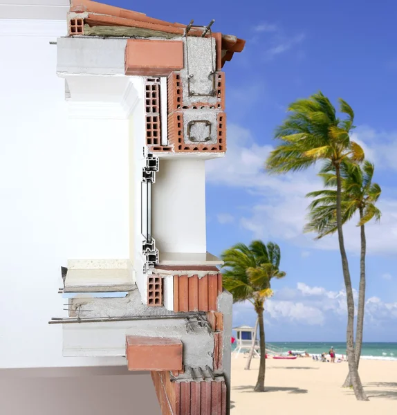 Fassadenwandquerschnitt real aus Ziegelsteinen — Stockfoto