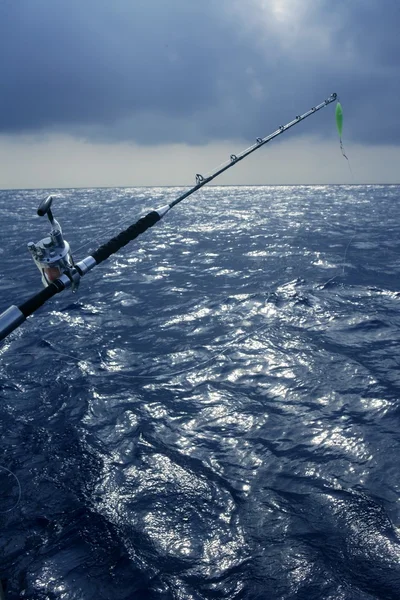 Angler båt big game fiske i saltvatten — Stockfoto