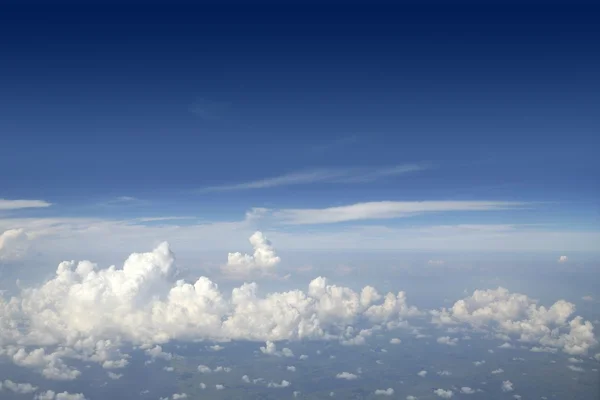 航空機飛行機から青空ビュー — ストック写真