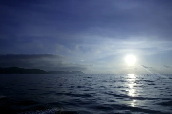 早上地中海蓝色海景西班牙 — 图库照片