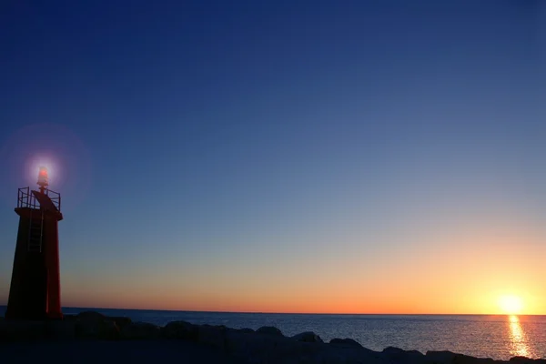 Pôr do sol no horizonte oceânico da água do mar — Fotografia de Stock