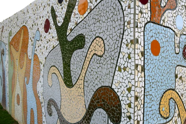 地中海拼凑而成的瓷砖马赛克墙 — 图库照片