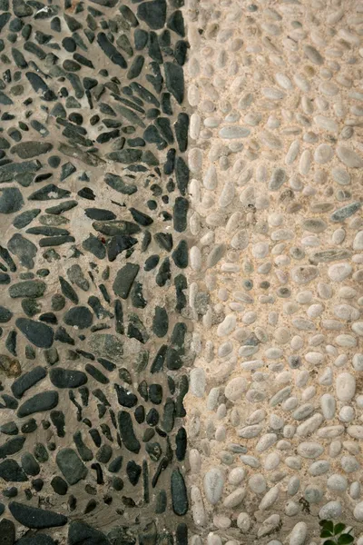Чорно-білі рулонні камені старі підлоги — стокове фото