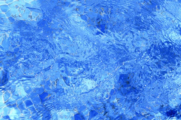 Активна рухома текстура басейну з синьою водою — стокове фото