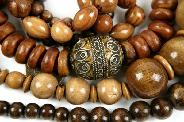 Africké dřevěné náhrdelníky bižuterie textura — Stock fotografie