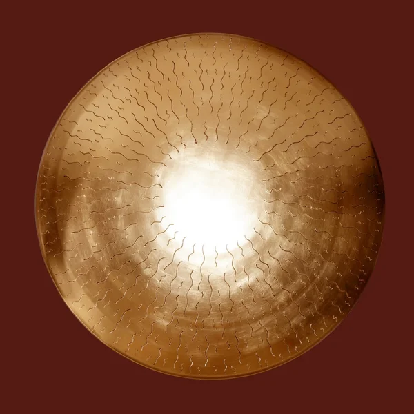 Asya pirinç gong izole yuvarlak altın — Stok fotoğraf