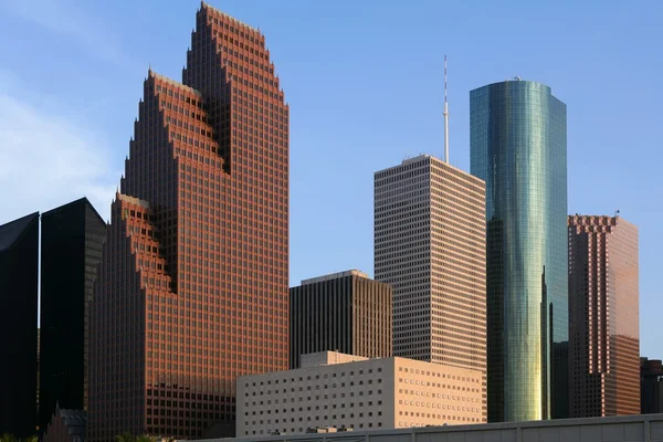 Ciudad rascacielos edificios del centro vista urbana — Foto de Stock