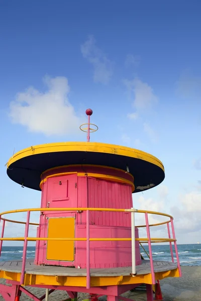 Miami Beach lifeguard colorful houses — Stock Photo, Image