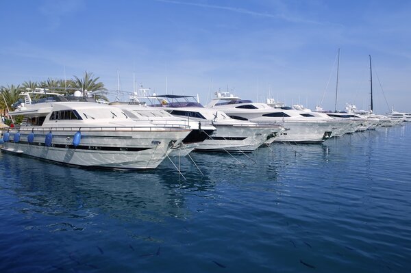 Mallorca Puerto Portals port marina yachts