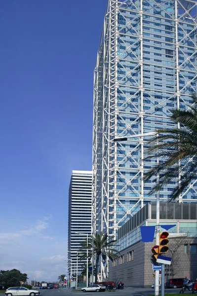 バルセロナ オリンピック ヴィラ建物高層ビル — ストック写真