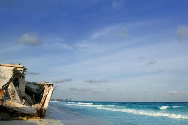 Casas de Cancún después de tormenta de huracanes — Foto de Stock