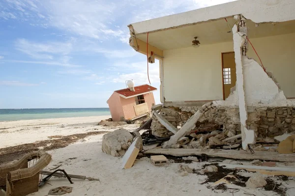 Casas de Cancún após tempestade de furacões — Fotografia de Stock