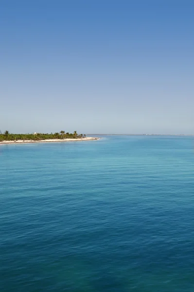 Karaiby meksykański turquioise z widokiem na morze — Zdjęcie stockowe