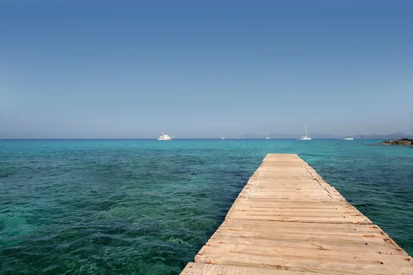 Formentera deniz, Akdeniz manzarası turkuaz Denizi — Stok fotoğraf