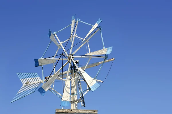 Balearen-Inseln formentera alte Windmühle — Stockfoto