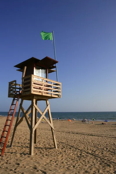 Strand houten hut in kustwacht — Stockfoto
