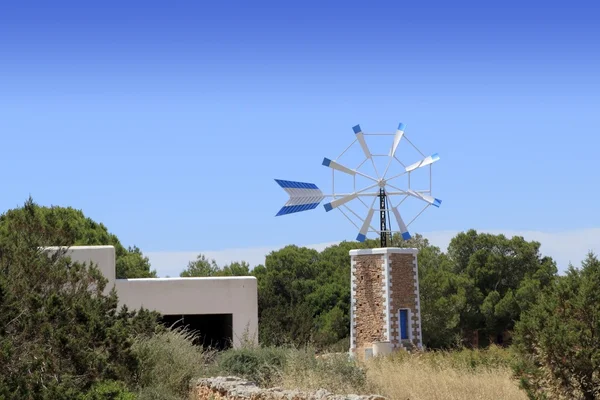 Salzwindmühle traditionelle Formentera Ibiza Balearen — Stockfoto