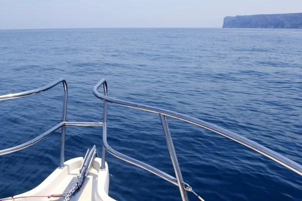 小船在地中海圣安东尼奥角弓 — 图库照片