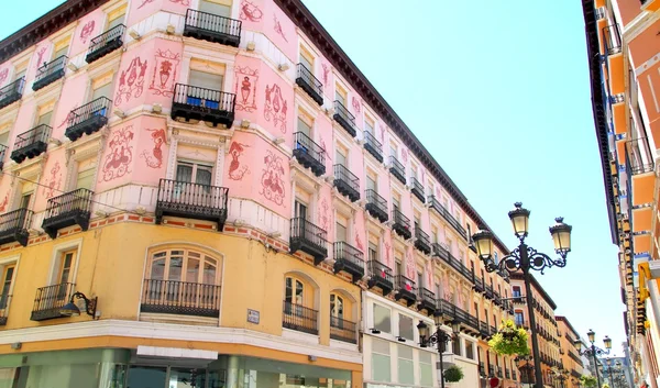 Zaragoza şehir İspanya alfonso ben sokak coloful, Binası — Stok fotoğraf