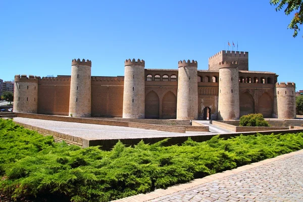 Castillo del palacio de Aljaferia en Zaragoza España Aragón — Foto de Stock