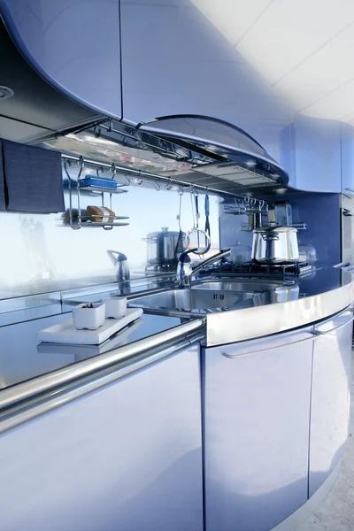 Μπλε ασημί κουζίνα μοντέρνα αρχιτεκτονική διακόσμηση — Φωτογραφία Αρχείου