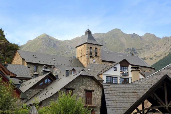 Sallent de gallego Pirenejów wieś kamień huesca — Zdjęcie stockowe