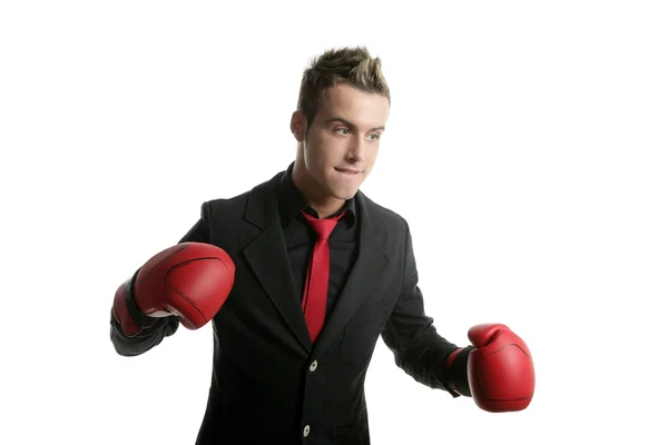Boxer jeune homme d'affaires compétitif isolé — Photo