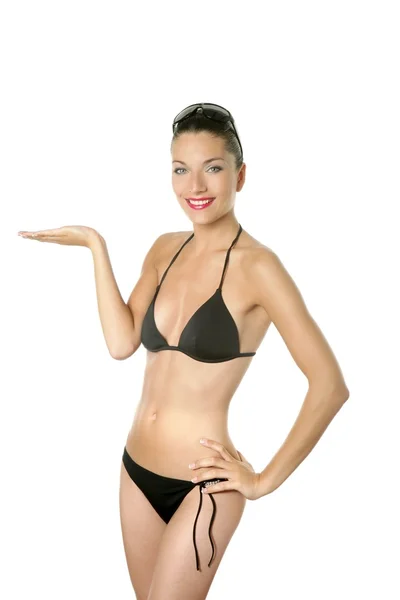 Élégante belle femme avec bikini noir — Photo