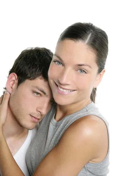 Красивая молодая современная пара обнимается на белом — стоковое фото