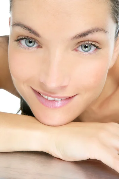 Bela limpo cosméticos mulher close up retrato — Fotografia de Stock