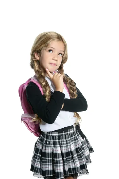 Kis szőke iskolás lány hátizsák portré, fehér — Stock Fotó