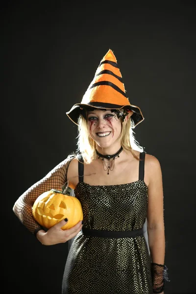 Abito donna per Halloween e zucca — Foto Stock