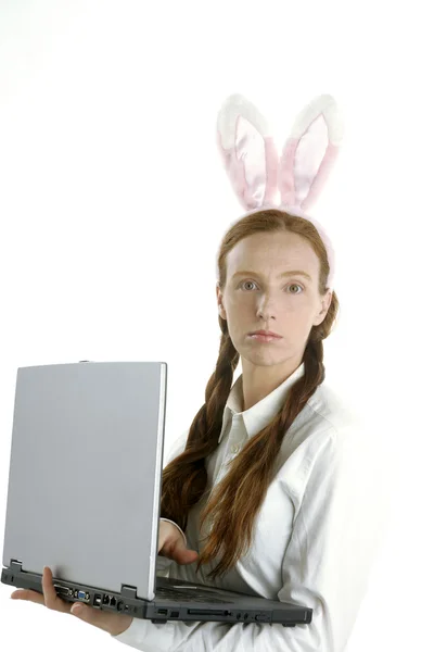 Ordinateur portable professionnel femme, humour et oreilles de lapin — Photo