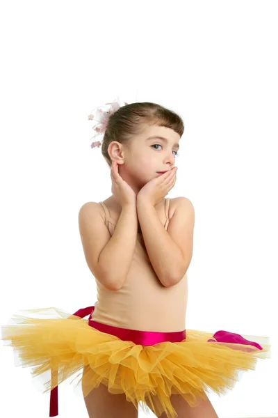 Bailarina niña retrato posando en el estudio — Foto de Stock